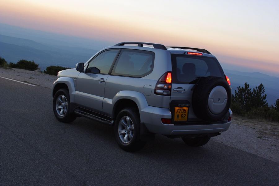 Toyota Land Cruiser 2003 года  (фото 80 из 192)